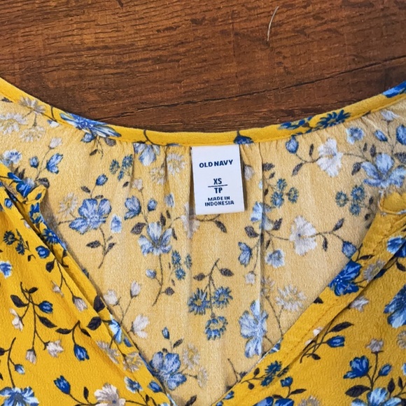 Yellow Floral Blouse - Picture 2 of 5